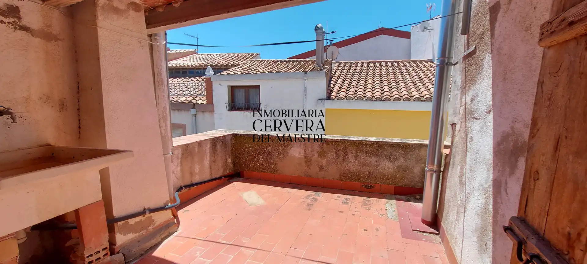 Vista exterior de Casa adosada en venta en Xert con Terraza
