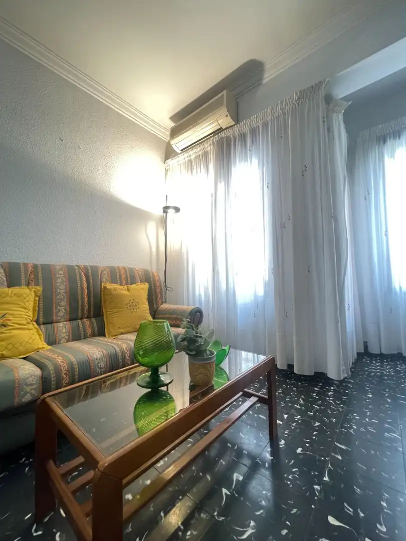 Piso con ascensor en venta en Sur, imagen 2