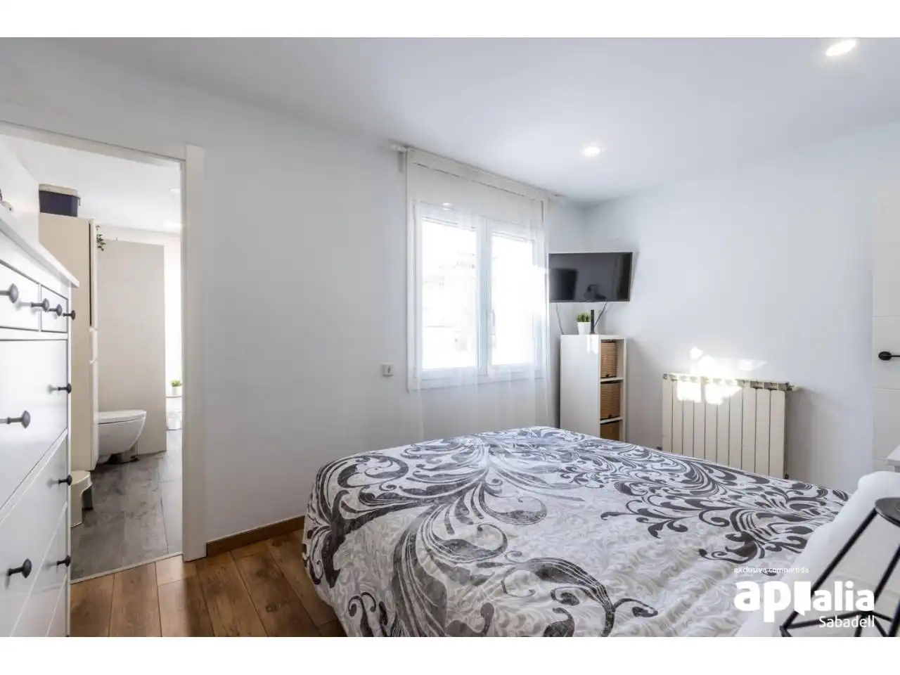 Dormitori de Casa o xalet en venda en Sabadell amb Aire condicionat, Calefacció i Parquet