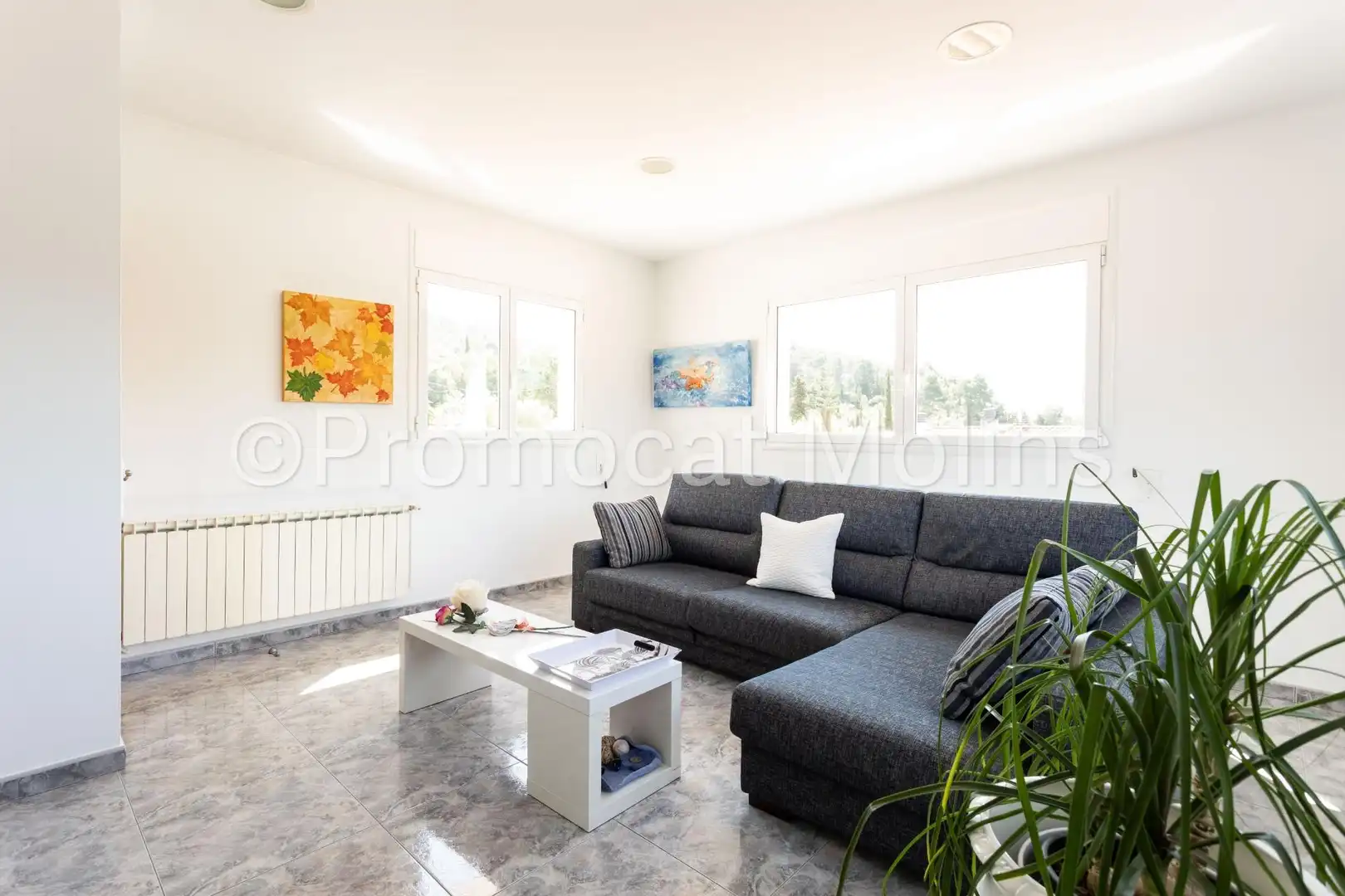 Sala de estar de Casa o chalet en venta en La Palma de Cervelló con Calefacción, Jardín privado y Terraza