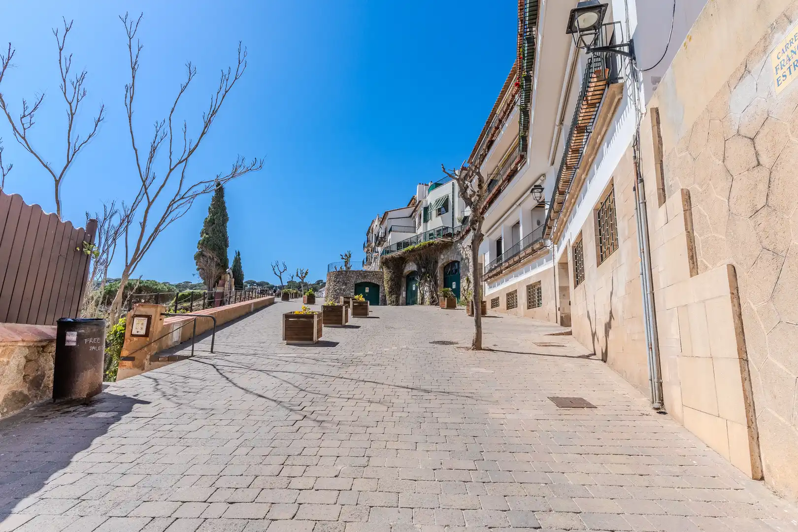Vista exterior de Casa o xalet en venda en Palafrugell amb Aire condicionat, Jardí privat i Terrassa