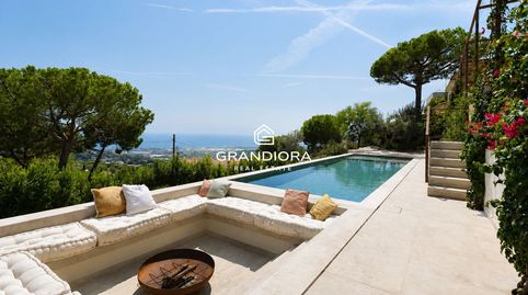 Residencia familiar de alto nivel con piscina salina, hidromasaje, domótica y servicios incluidos  Cabrils, Barcelona, immagine 2