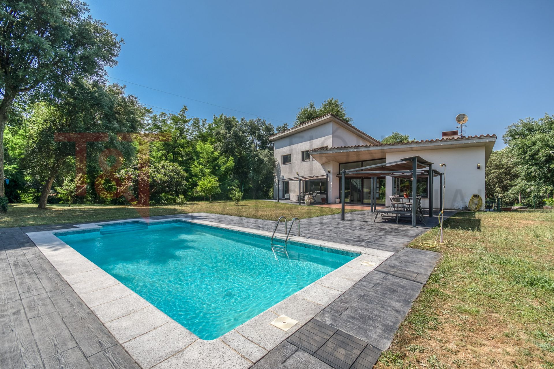 Swimming pool of House or chalet for sale in Bescanó  with Air Conditioner, Heating and Private garden