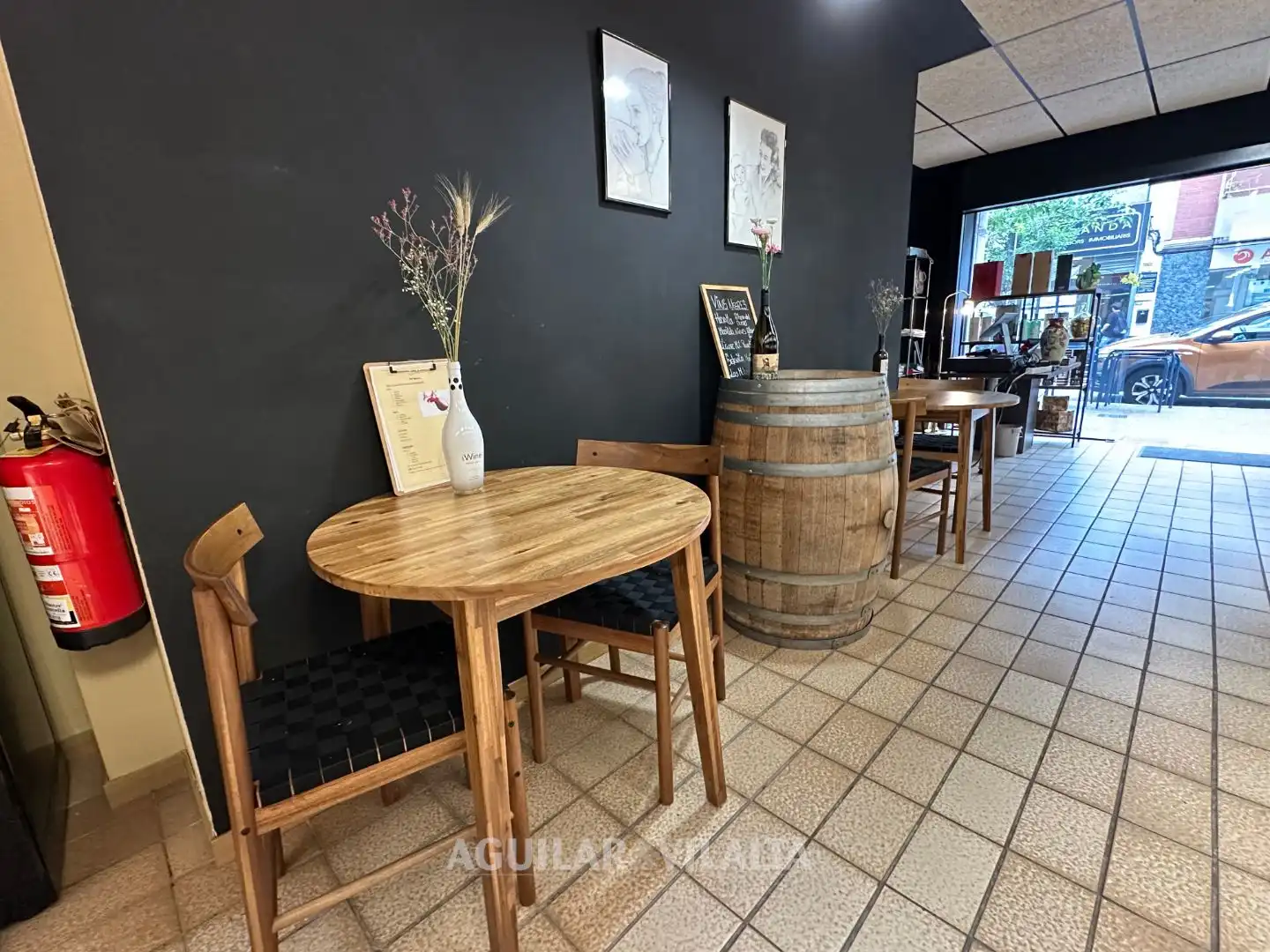 Business premises for transfer in Joan Prim 141, imagen 10