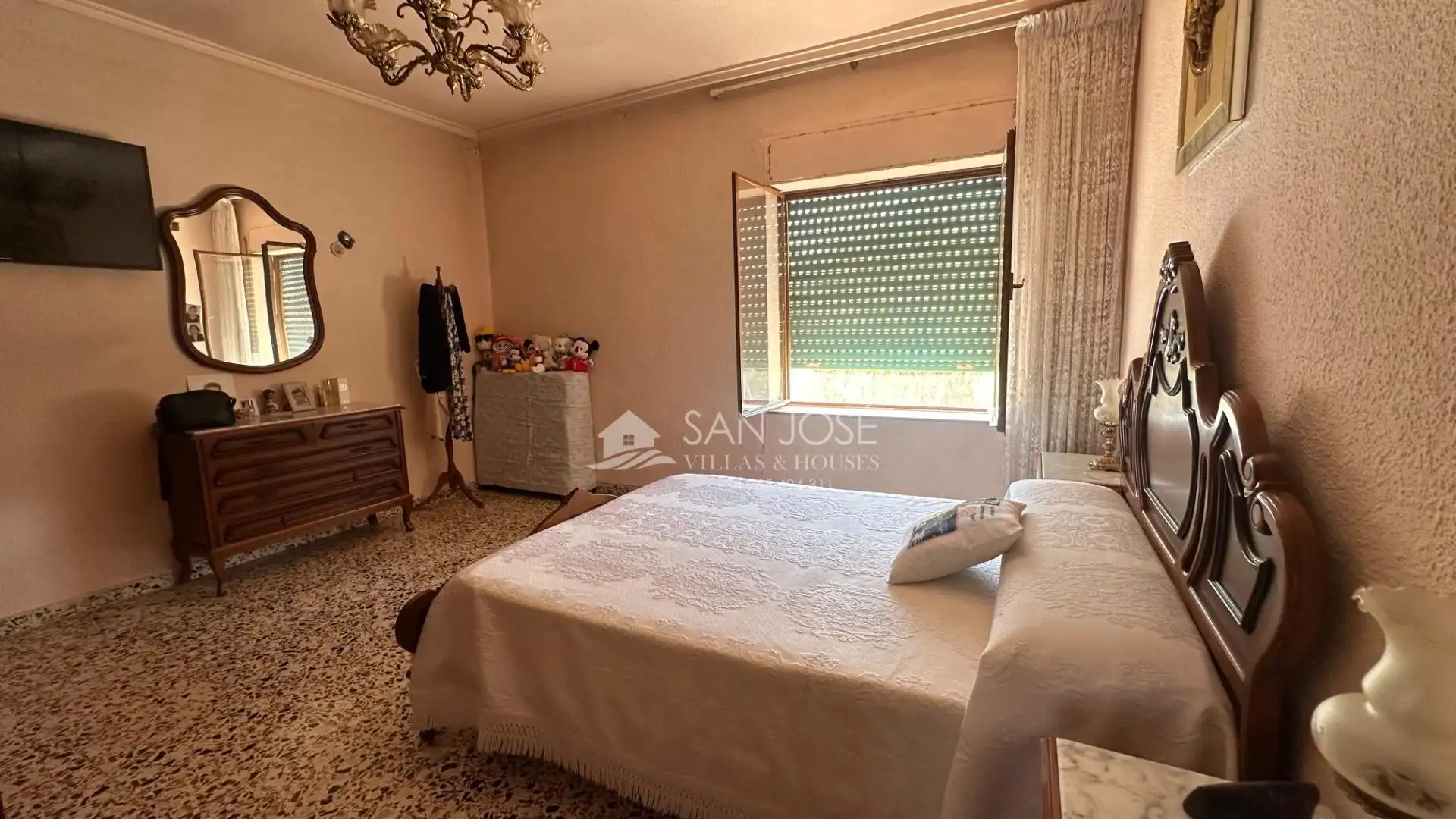 Chalet con piscina en venta en Algueña, imagen 4