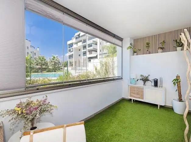 Terrassa de Planta baixa en venda en Torremolinos amb Aire condicionat, Calefacció i Jardí privat