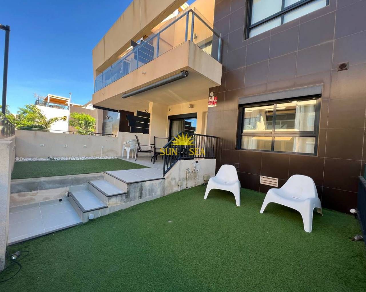 Terraza de Planta baja de alquiler en Pilar de la Horadada con Aire acondicionado, Calefacción y Jardín privado