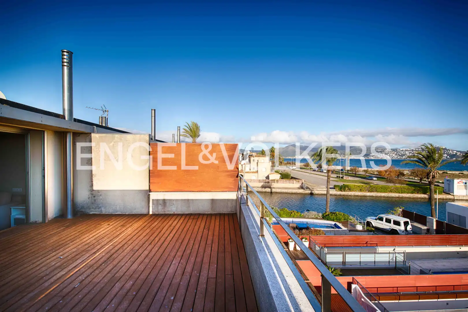 Terrace of Detached homes for sale in Empuriabrava  with Air Conditioner, Terrace and Swimming Pool