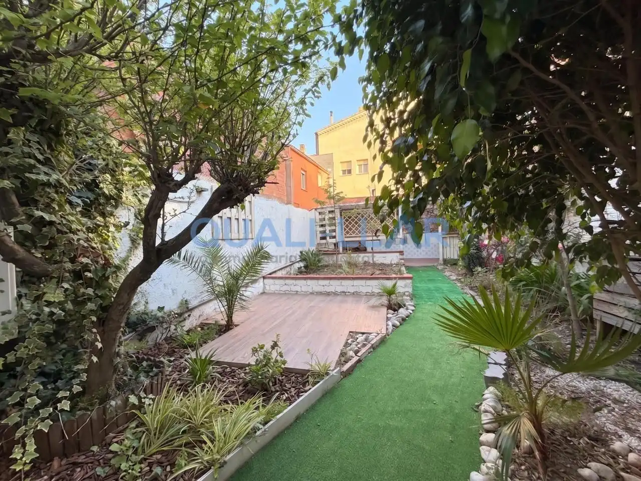 Jardín de Local de alquiler en Sant Joan Despí con Aire acondicionado