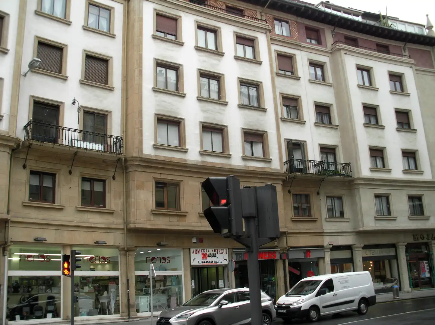 Local comercial en venda a Puente-Zubia Plaza 2