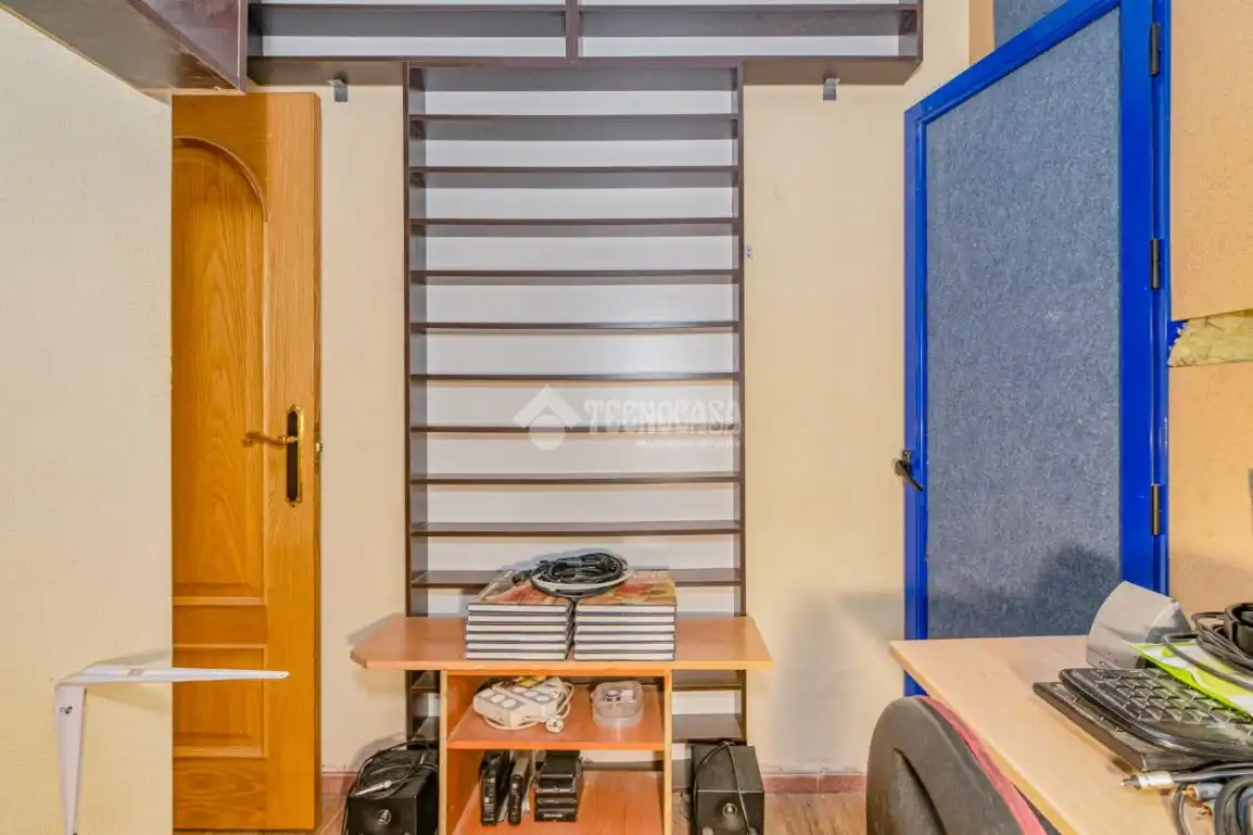 Piso en venta en Granada con Calefacción