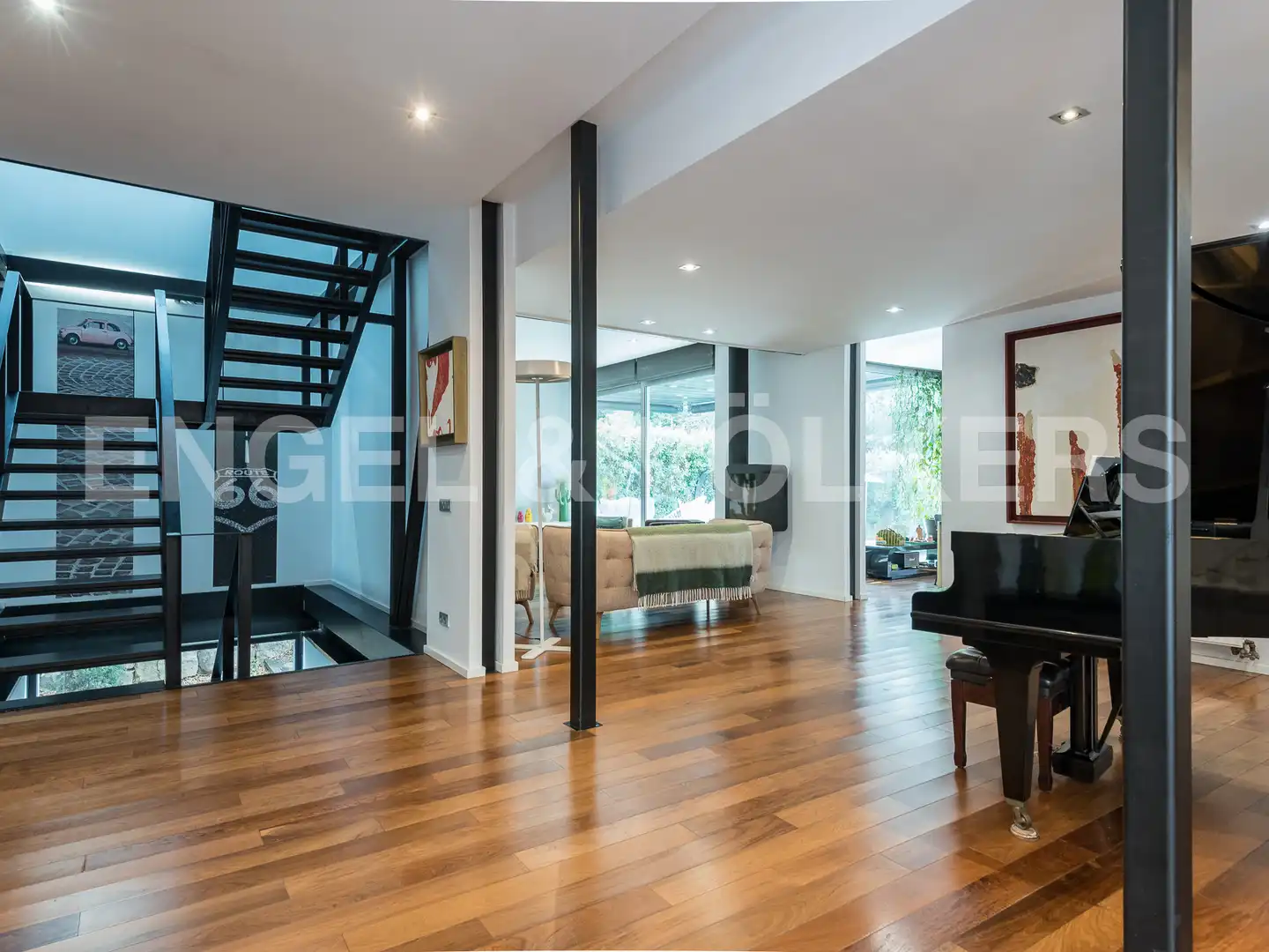Sala de estar de Casa o chalet en venta en Barcelona con Aire acondicionado, Calefacción y Jardín privado