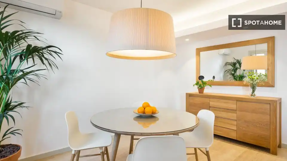 Flat with terrace to rent in Ciutat Vella