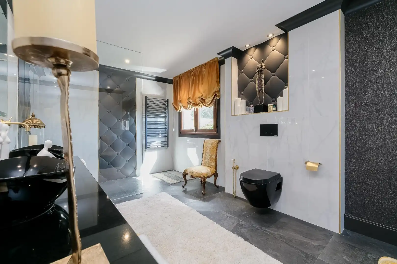 Bathroom of Houses for sale in Oia  with Air Conditioner, Heating and Private garden
