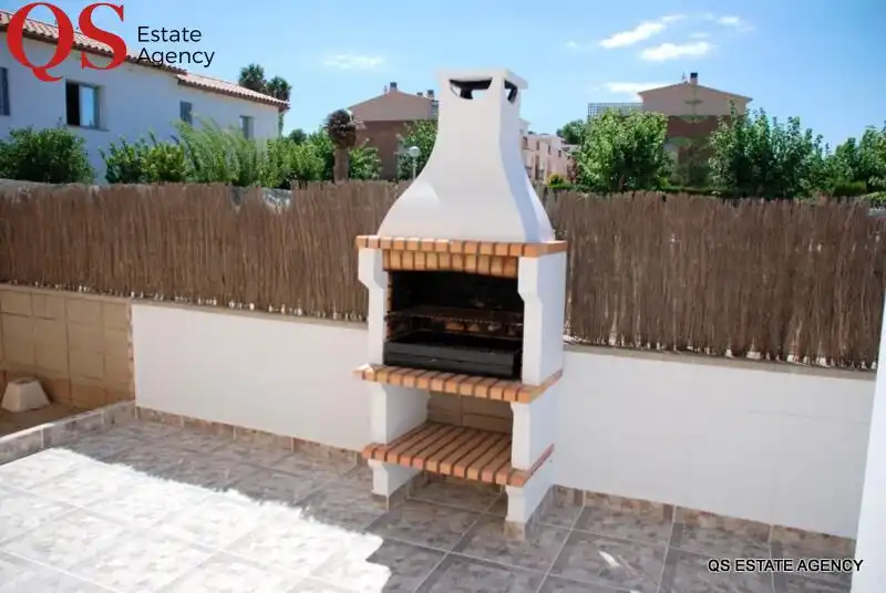 Terrassa de Casa adosada en venda en Salou amb Aire condicionat, Calefacció i Jardí privat