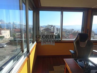 Flat to rent in Vigo   with Heating, Parquet flooring and Furnished