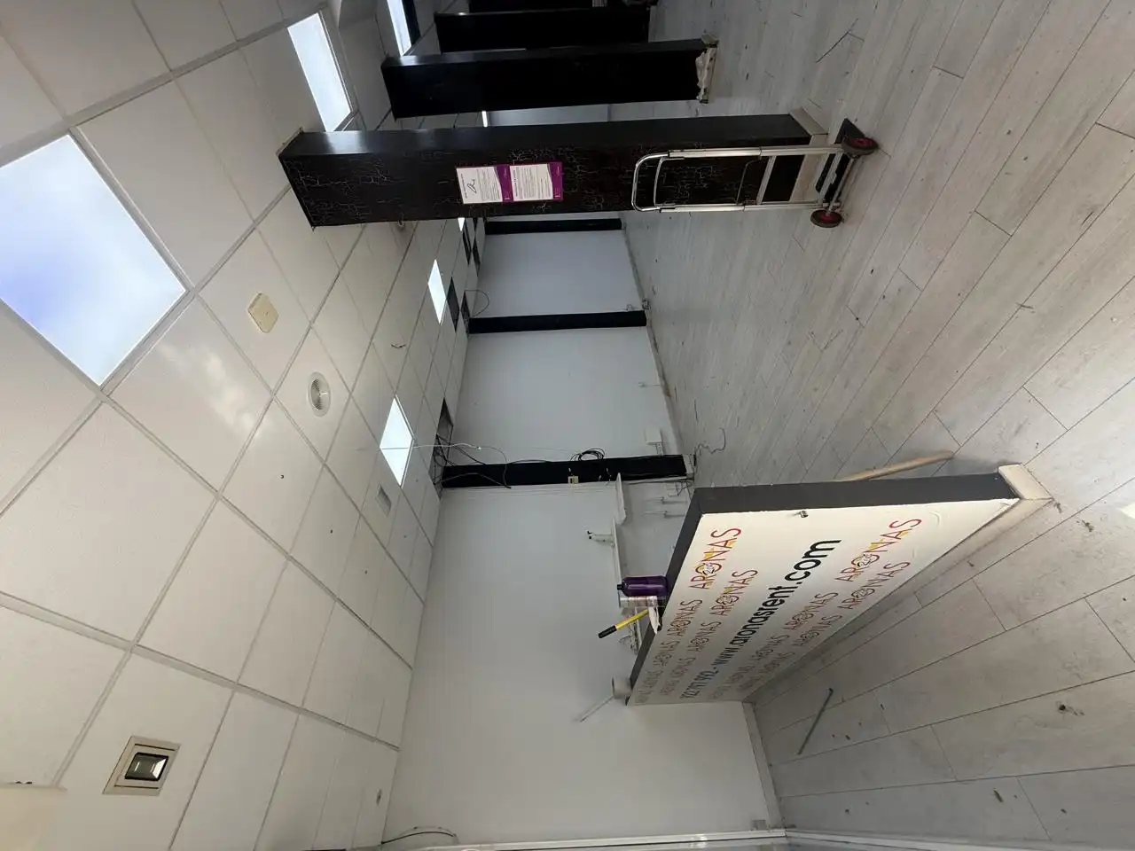 Local comercial en alquiler en Avenida de Suecia, imagen 6