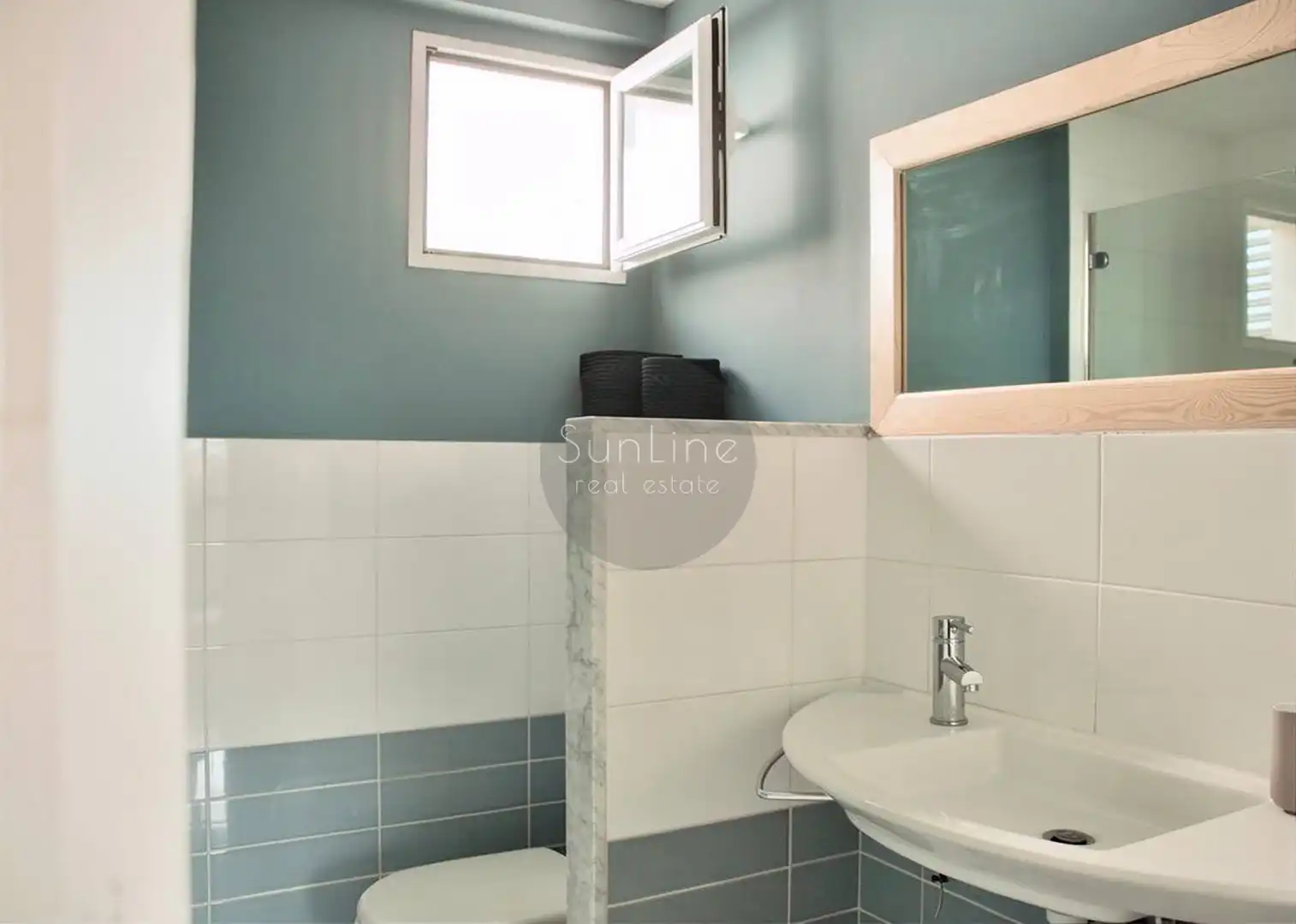 Bathroom of Flat for rent in Valencia  with Furnished and Balcony