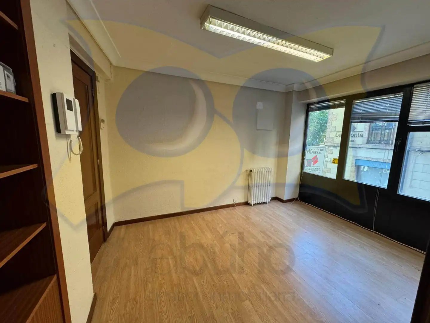 Oficina en venta en Salamanca Capital con Calefacción