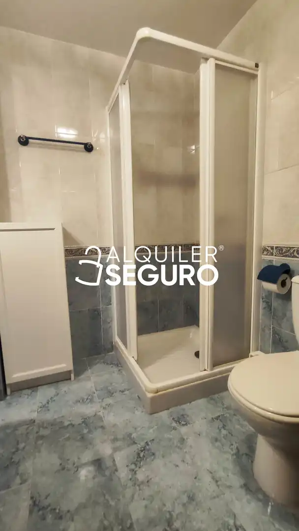 Bathroom of Flat for rent in Sagunto / Sagunt  with Air Conditioner and Furnished
