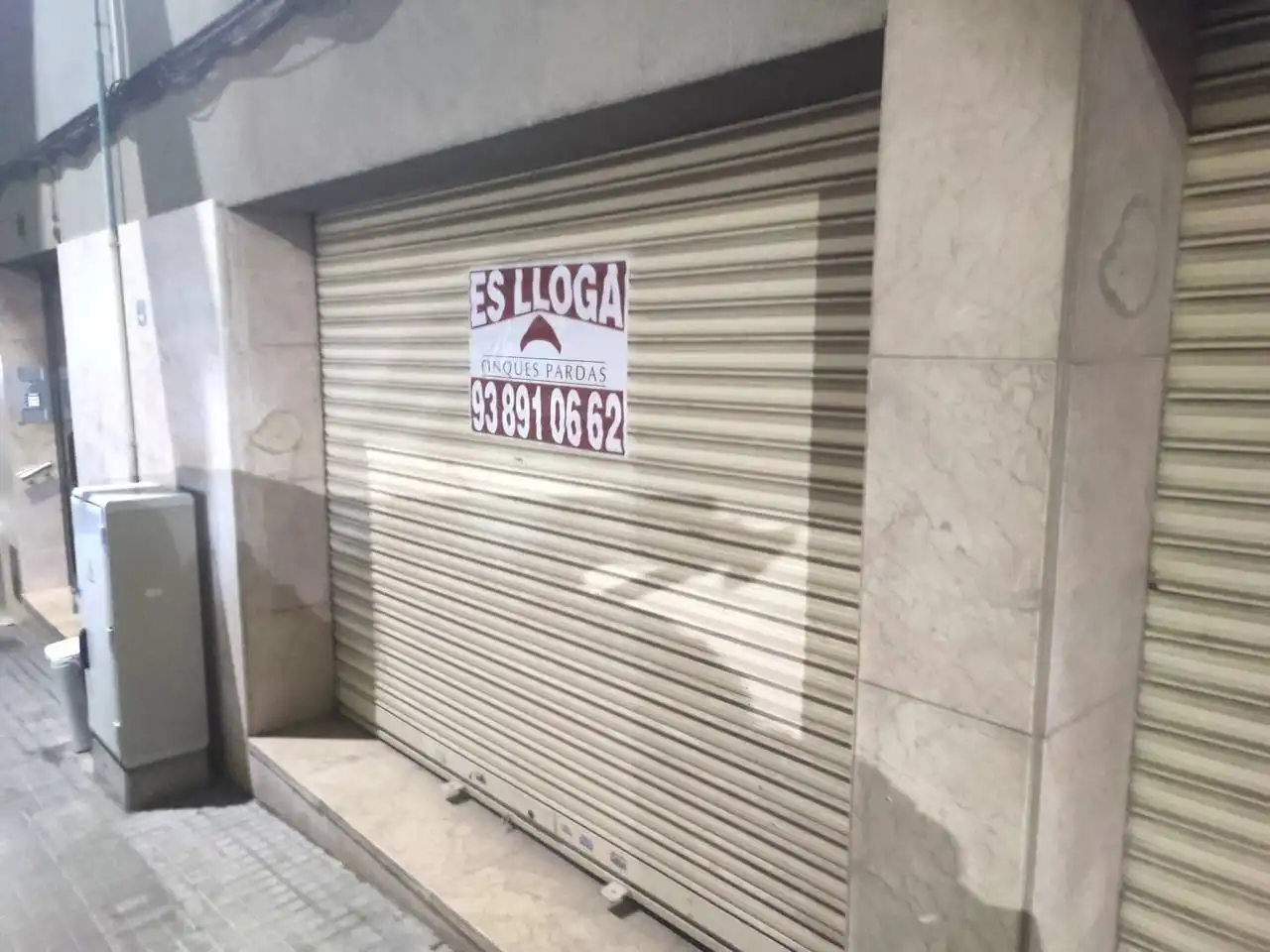 Local comercial de lloguer a Calle MESTRE ANTONI TORELLÓ, imagen 4