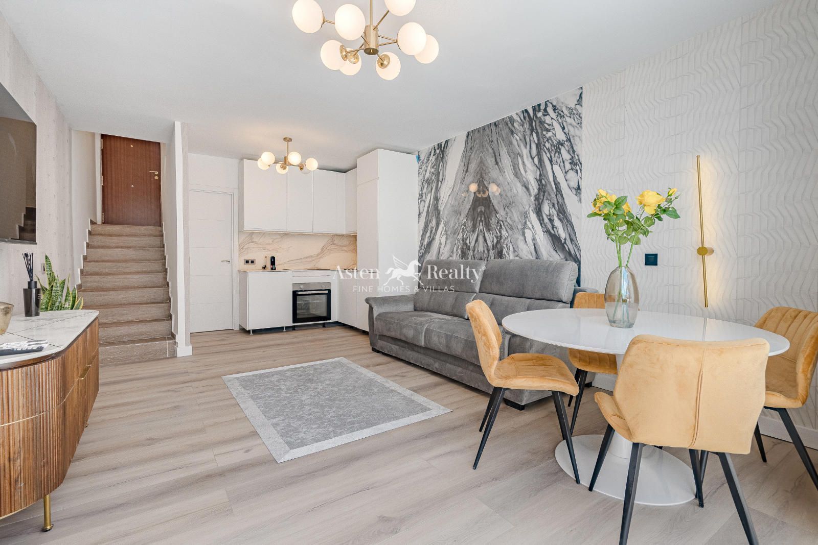 Sala d'estar de Dúplex en venda en Adeje amb Aire condicionat, Terrassa i Moblat