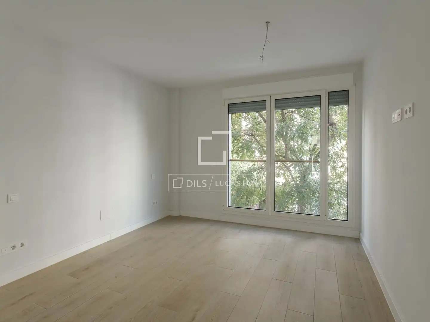 Bedroom of Flat for rent in Madrid  with Air Conditioner, Heating and Parquet flooring