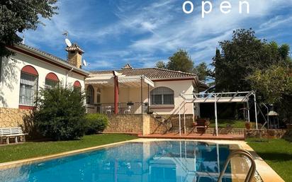 Exterior view of House or chalet for sale in  Córdoba Capital  with Air Conditioner and Swimming Pool