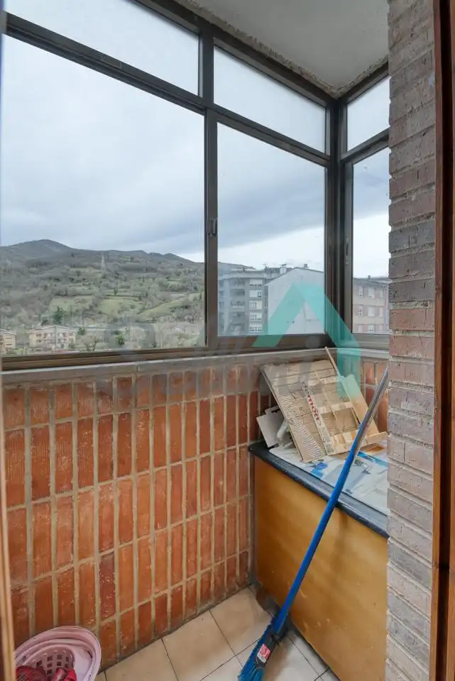 Terrasse von Wohnung zum Verkauf in Lena mit Heizung, Parkett und Terrasse