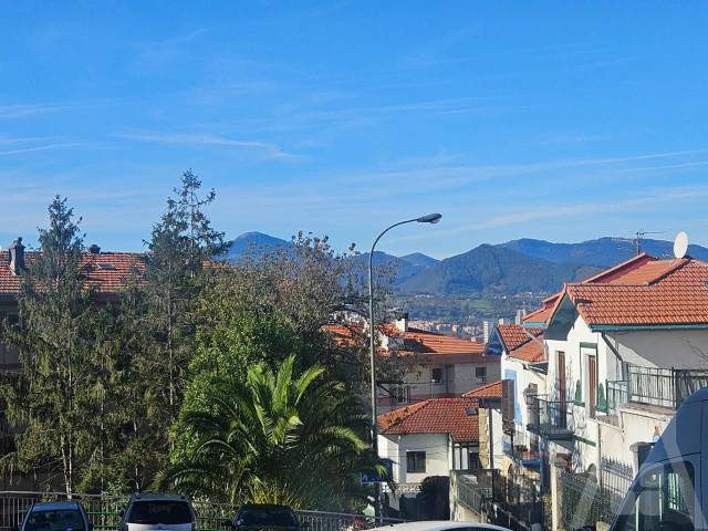 Piso en Venta en Barriada Sarrikue Auzunea en Arabella