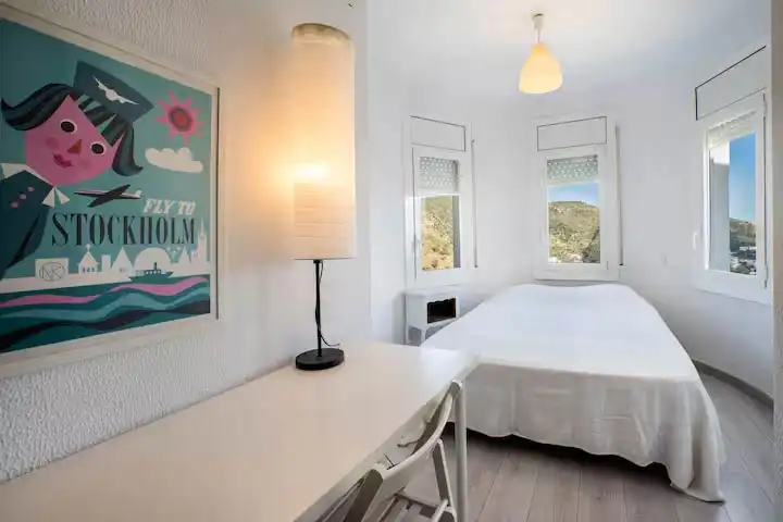 Dormitori de Casa adosada en venda en Roses amb Jardí privat, Terrassa i Piscina