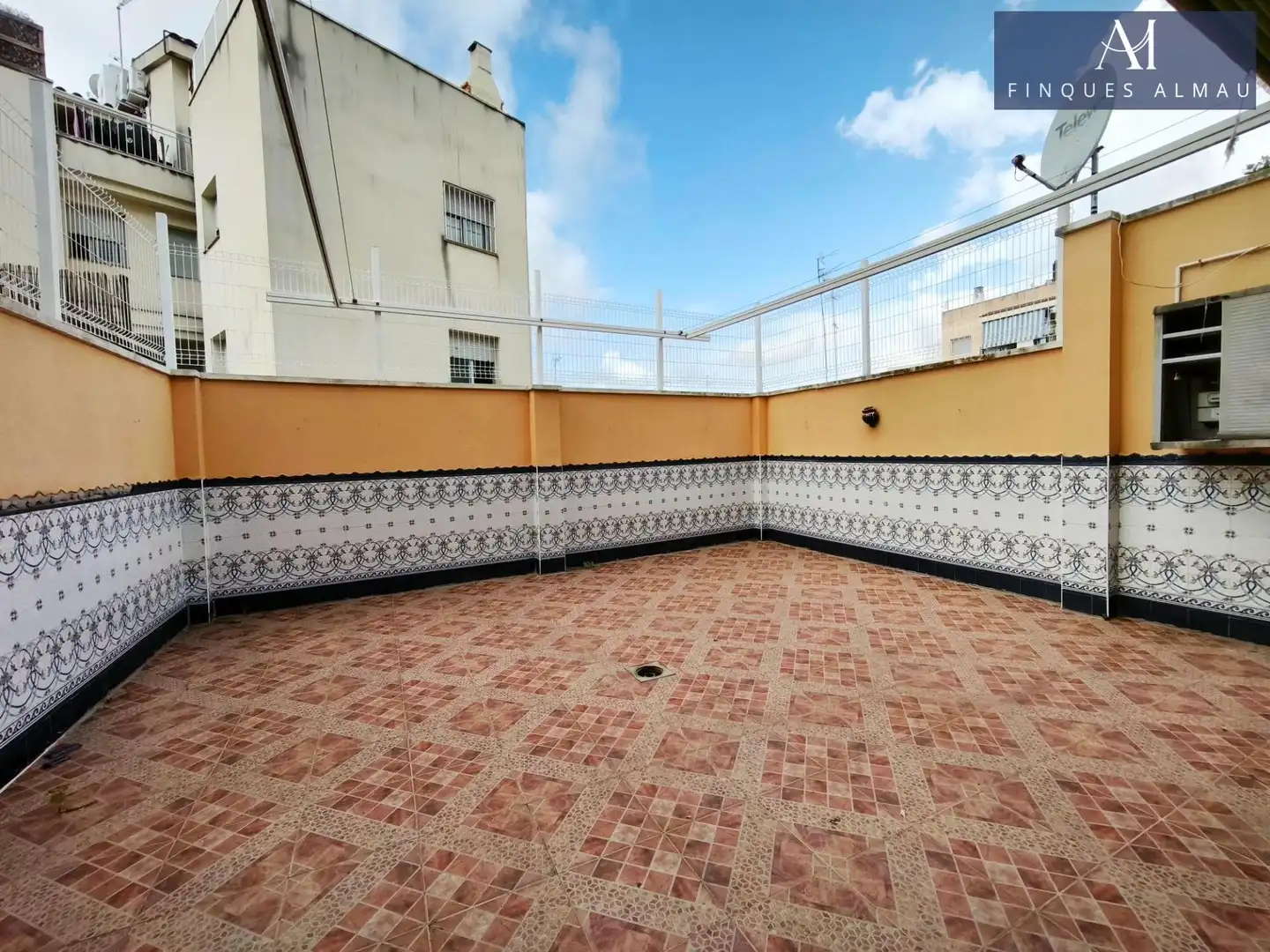 Terrace of Houses for sale in Sant Pere de Ribes  with Heating, Terrace and Furnished