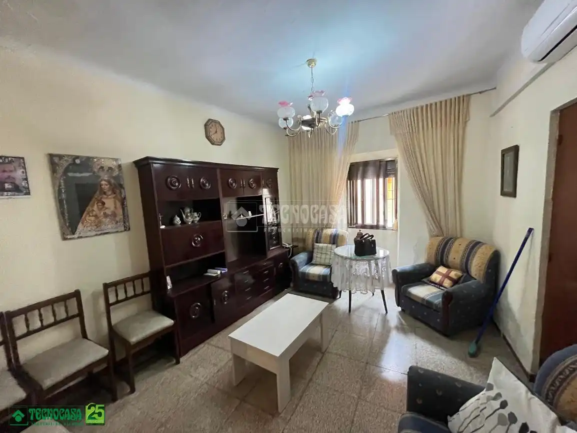 Sala de estar de Casa adosada en venta en Miguelturra con Aire acondicionado y Calefacción