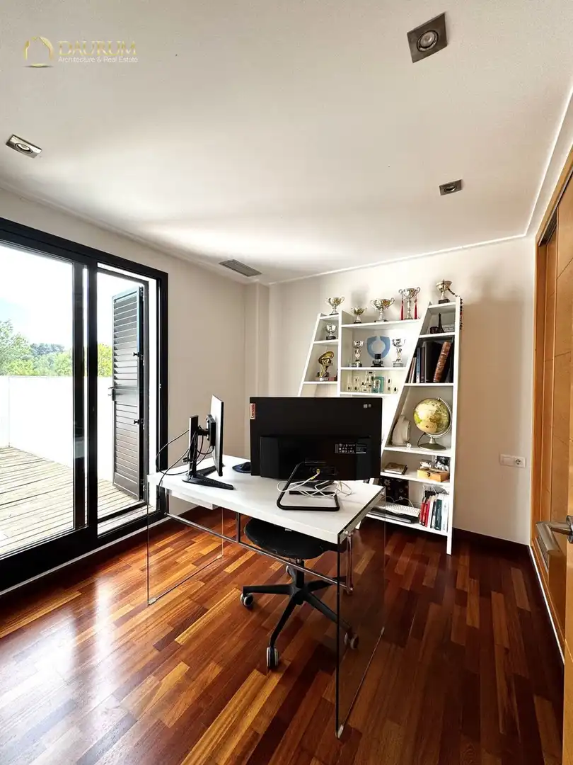Detached house with pool for sale in CALLE 22, imagen 12