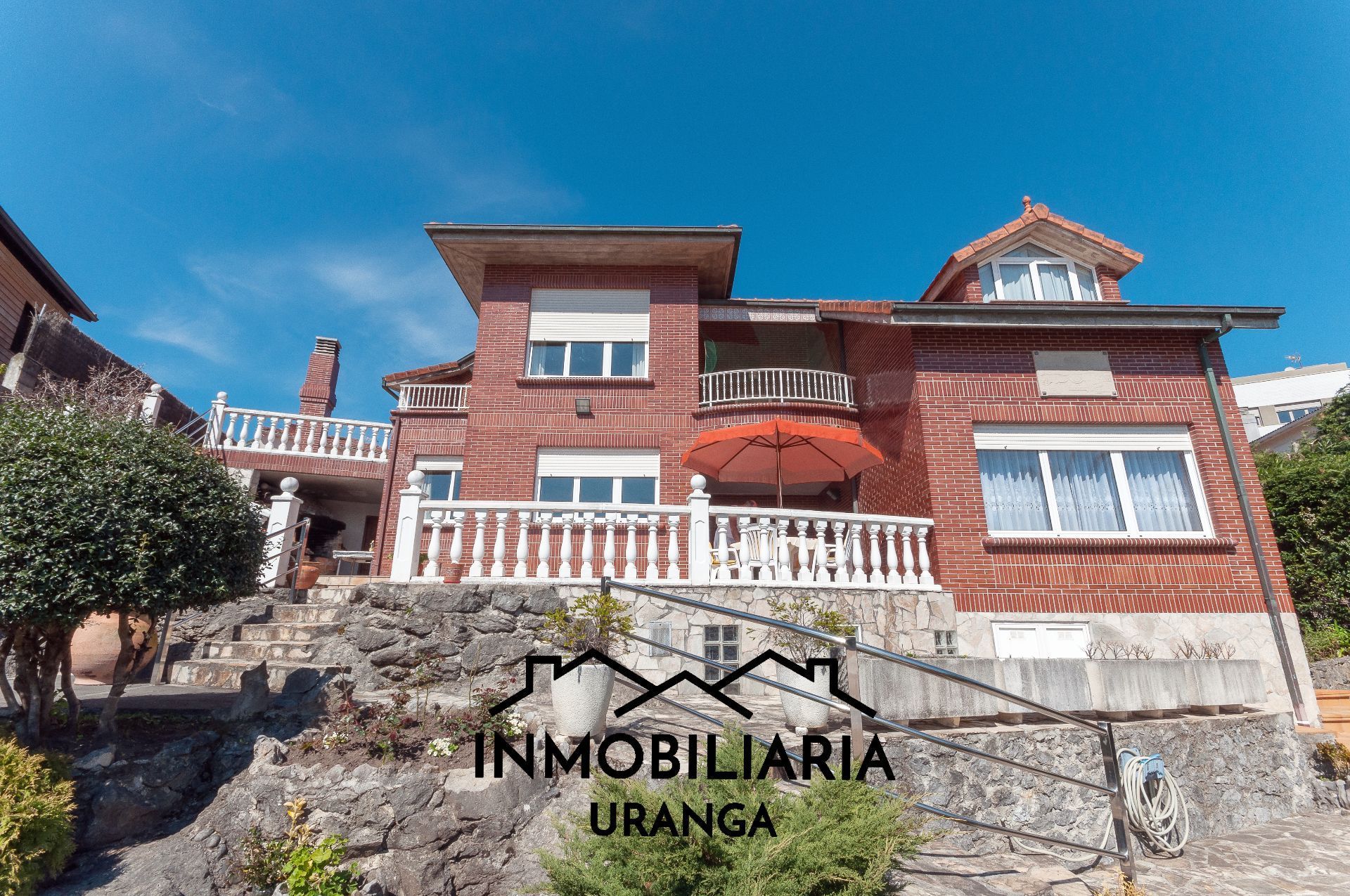Exterior view of House or chalet for sale in Bareyo  with Heating, Private garden and Terrace