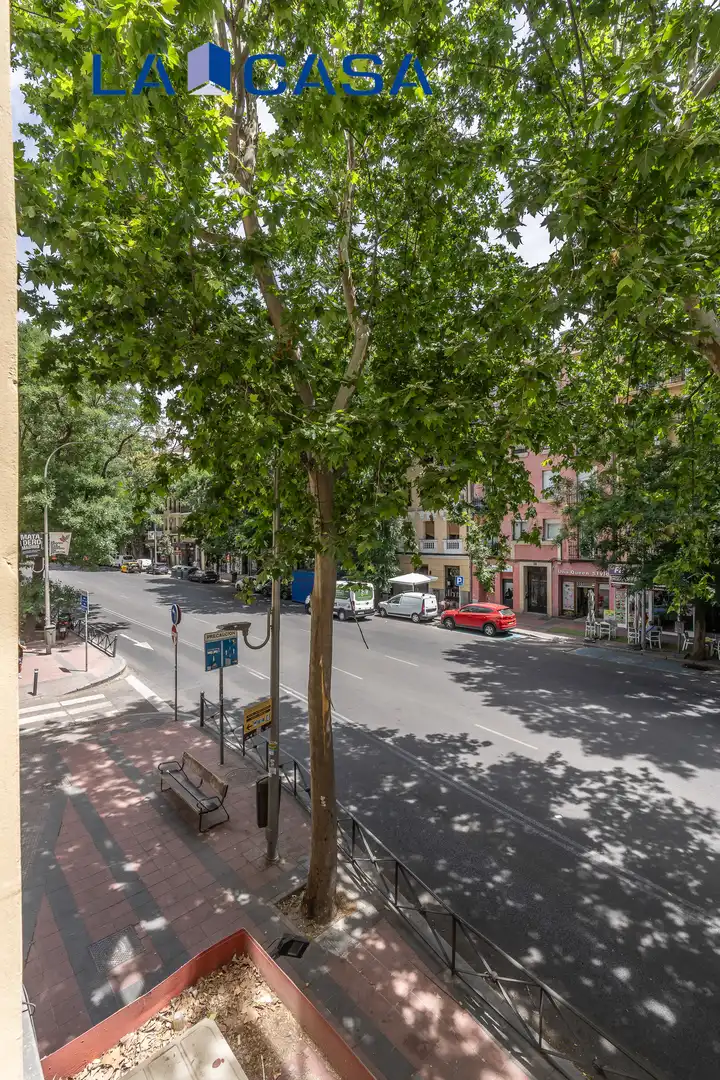 Vista exterior de Piso en venta en Madrid