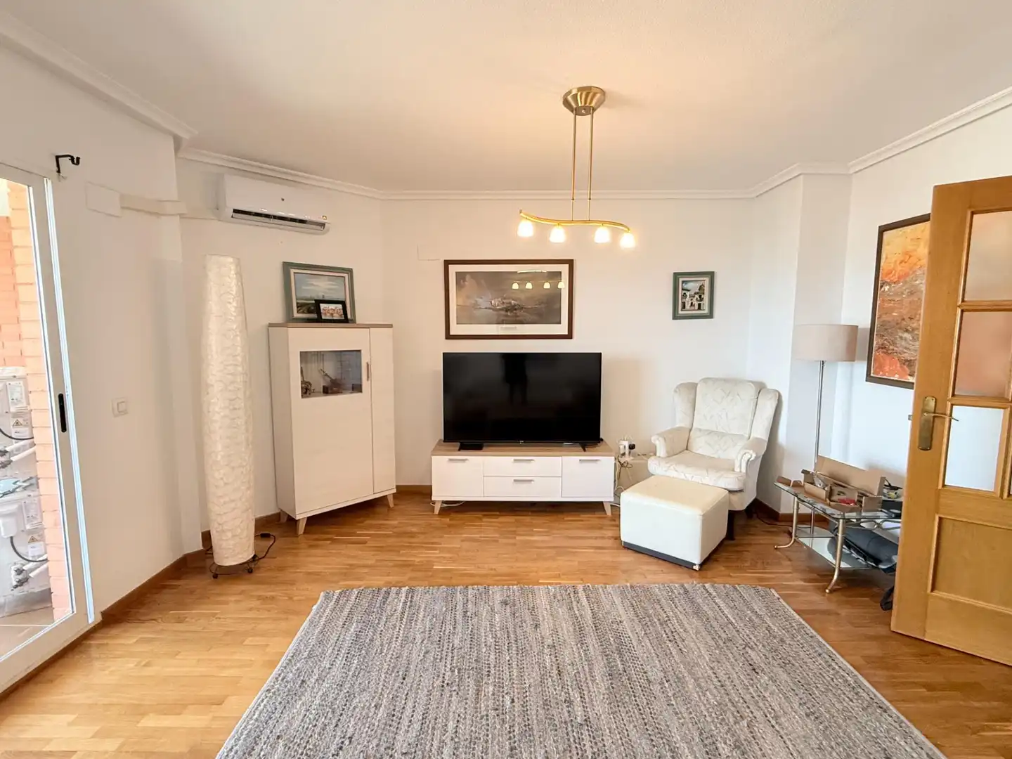 Sala de estar de Ático en venta en Alicante / Alacant con Aire acondicionado, Terraza y Piscina comunitaria