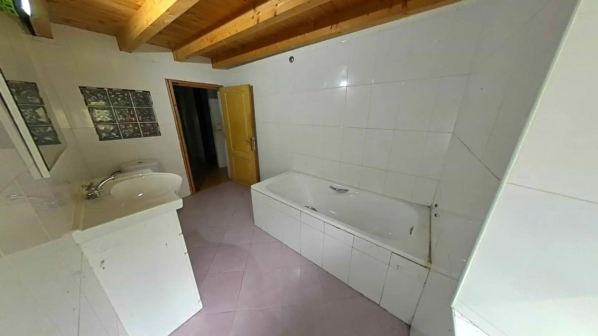 Baño de Casa adosada en venta en Ribamontán al Monte con Balcón
