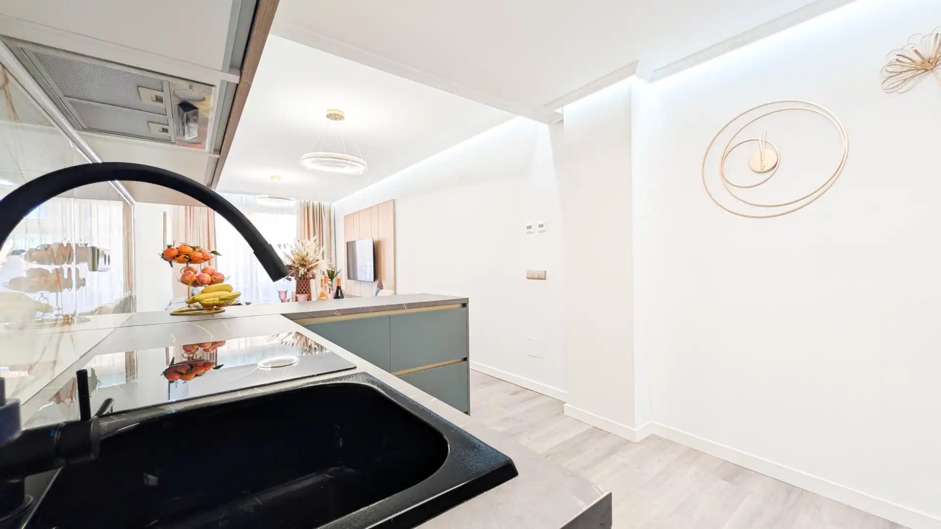 Cocina de Apartamento en venta en Torrevieja con Aire acondicionado, Terraza y Amueblado