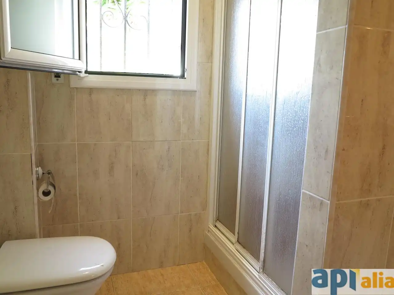Bany de Casa o xalet en venda en Tordera amb Calefacció, Jardí privat i Terrassa