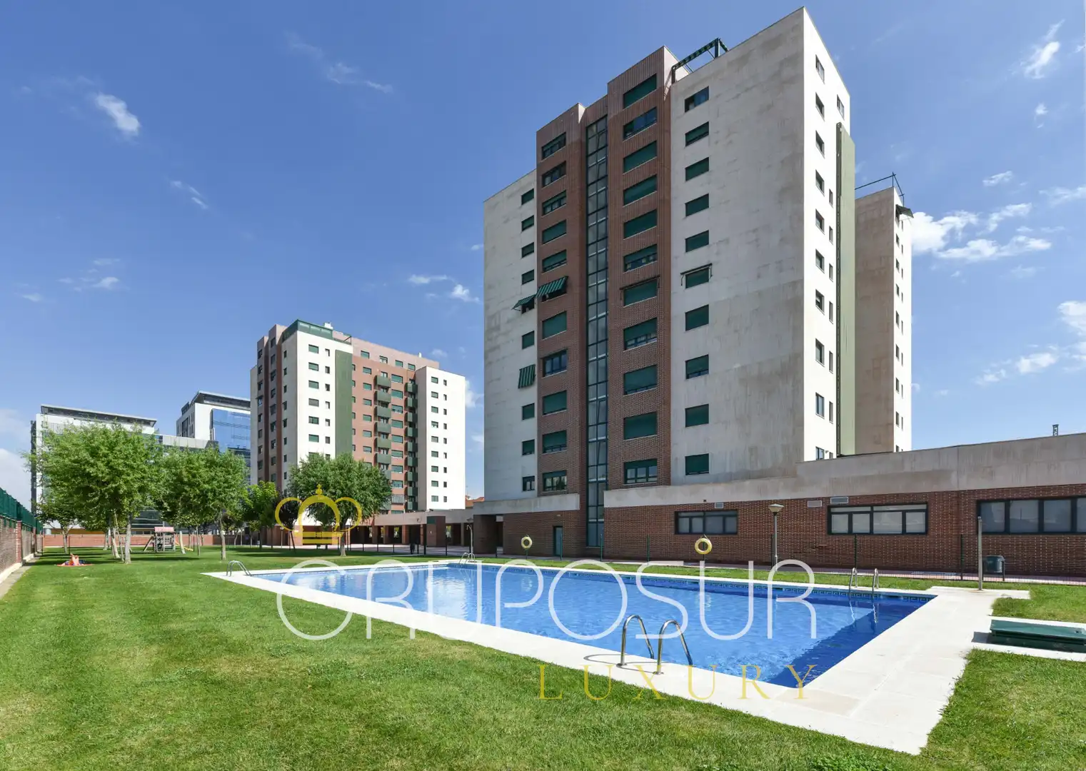 Piscina de Àtic en venda en Valladolid amb Calefacció, Parquet i Terrassa