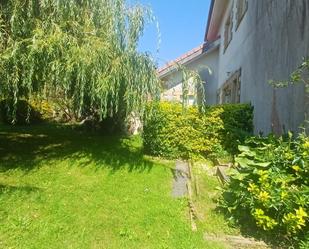 Jardí de Casa o xalet de lloguer en Camargo amb Calefacció, Jardí privat i Terrassa