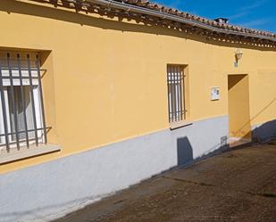 Vista exterior de Casa o xalet en venda en Villafrechós amb Jardí privat, Terrassa i Traster