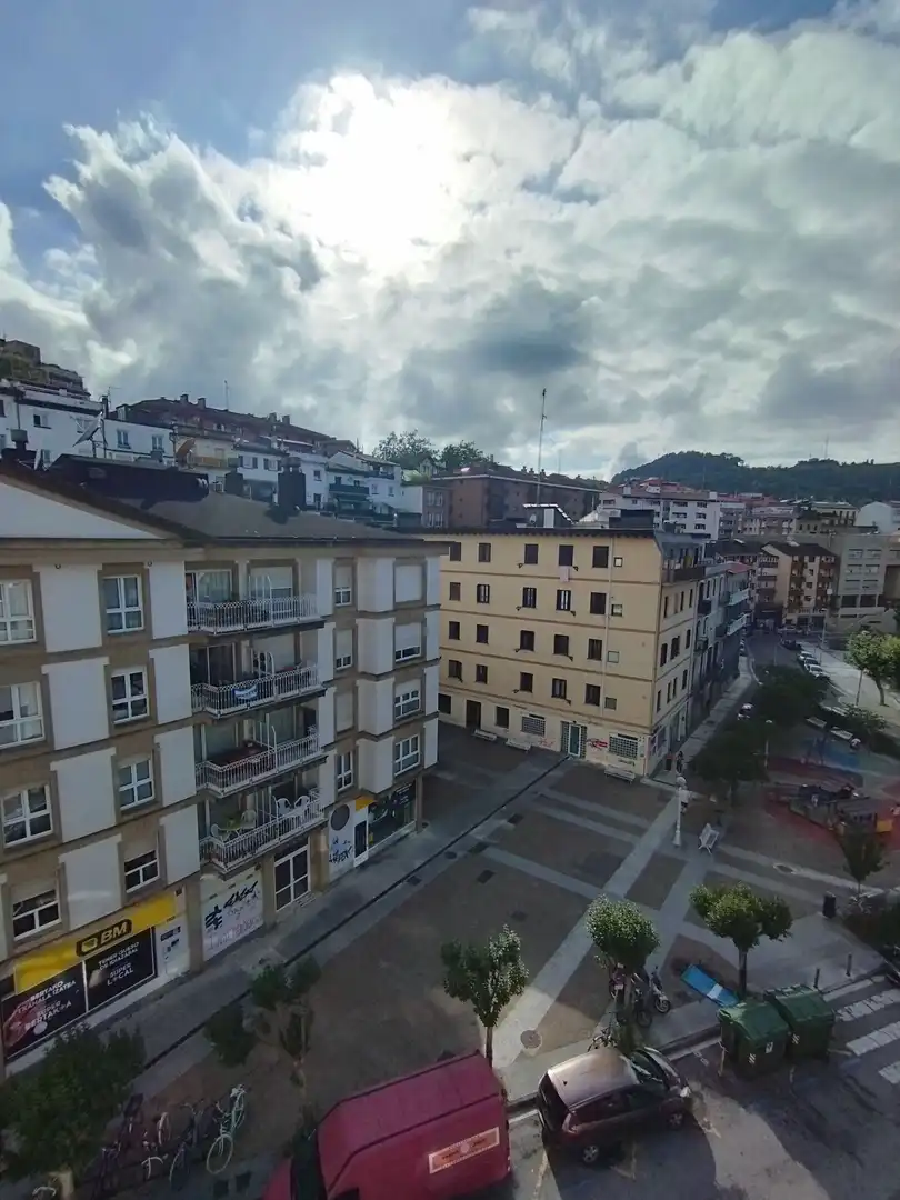 Vista exterior de Pis de lloguer en Donostia - San Sebastián  amb Calefacció i Moblat