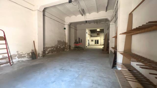 Edificio en Venta en de l'Empordà en Poble Nou - Olivar Gran