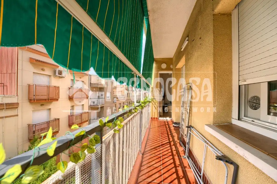 Piso con terraza en venta en Les Planes