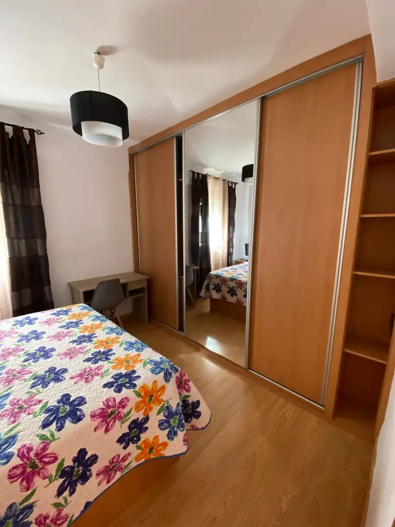 Flat for rent in Calle Arzobispo Guerrero, Angustias - Chana - Encina
