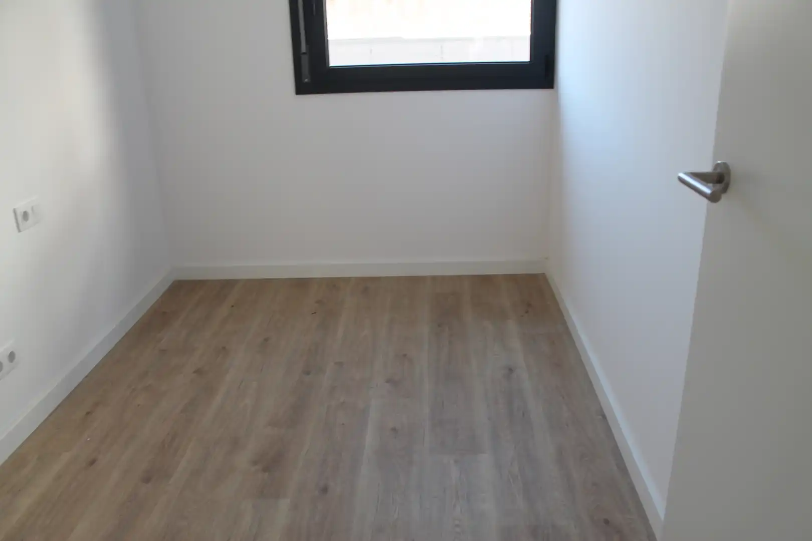 Habitación de Planta baja en venta en Cubelles con Aire acondicionado, Calefacción y Jardín privado