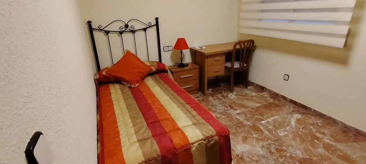 Bedroom of Flat for rent in Linares  with Air Conditioner, Heating and Furnished