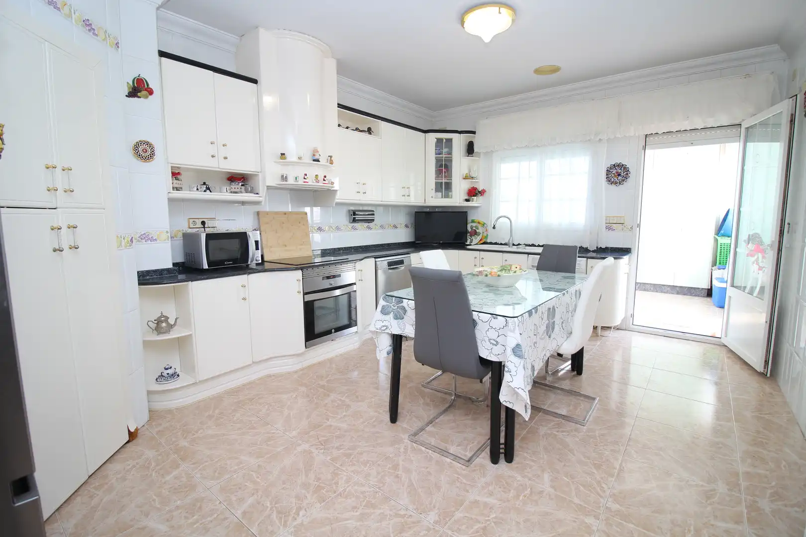 Cocina de Piso en venta en Cartagena con Aire acondicionado, Terraza y Amueblado